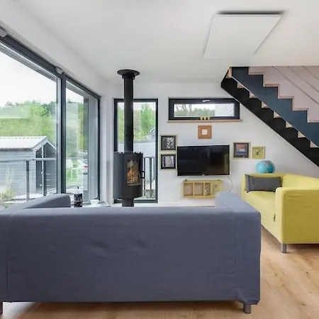 By Wise Ka, Near Baltic Виселка