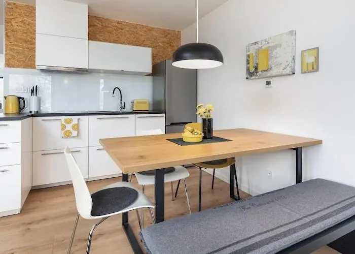 By Wise Ka, Near Baltic Nyaraló